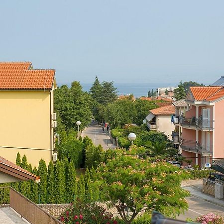 Apartman Adria Malinska Bagian luar foto